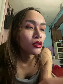 Snapshot of RomanticPearlTS chatting on July 27, 3:24 am RomanticPearlTS online show from July 27, 3:24 am