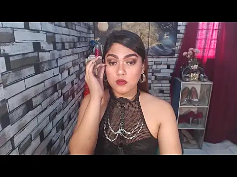 Snapshot of Alexandriasexycock4u chatting on June 11, 11:47 pm Alexandriasexycock4u online show from June 11, 11:47 pm