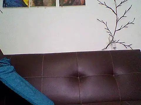 Snapshot of nhayasquirt chatting on April 28, 5:23 am nhayasquirt online show from April 28, 5:23 am