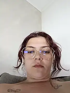 Snapshot of LadyNora chatting on June 17, 6:53 pm LadyNora online show from June 17, 6:53 pm