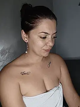 LadyNora online show from June 25, 8:02 pm