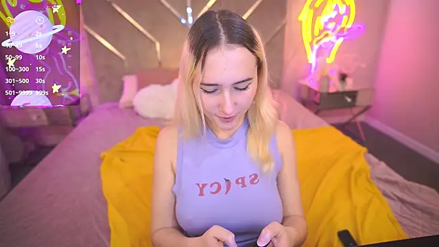 Snapshot of LilElfie chatting on November 7, 1:55 pm LilElfie online show from November 7, 1:55 pm