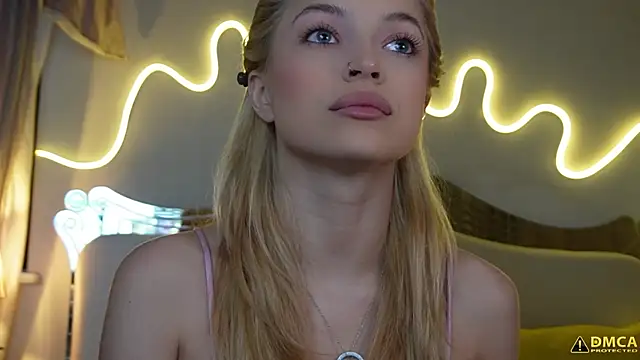 kellypeachcake online show from November 23, 5:18 am