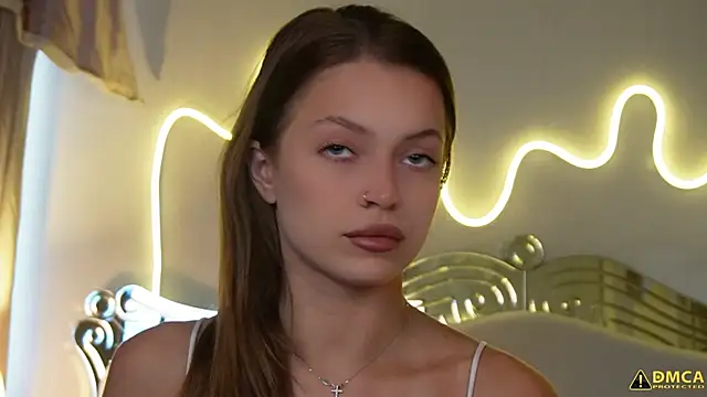 kellypeachcake online show from March 8, 5:11 am