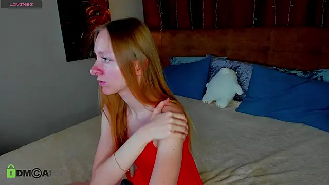 Mia E1fie online show from September 13, 8:47 am