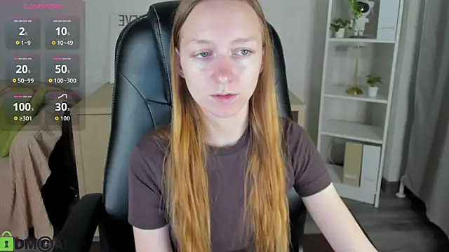 Mia E1fie online show from November 3, 9:21 am