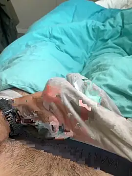 Snapshot of c2c3finm chatting on September 29, 11:37 am c2c3finm online show from September 29, 11:37 am