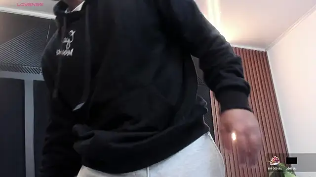 marco garciia  online show from November 14, 11:13 pm