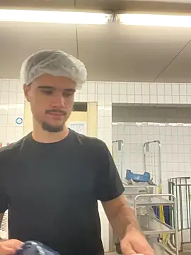 los freaky online show from September 13, 8:36 am