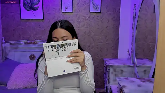 Dali collin online show from June 19, 1:26 pm