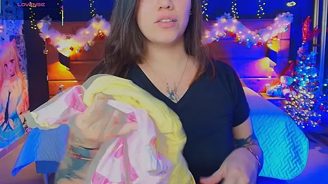 Snapshot of hanna_kimura chatting on December 5, 3:26 am hanna kimura online show from December 5, 3:26 am