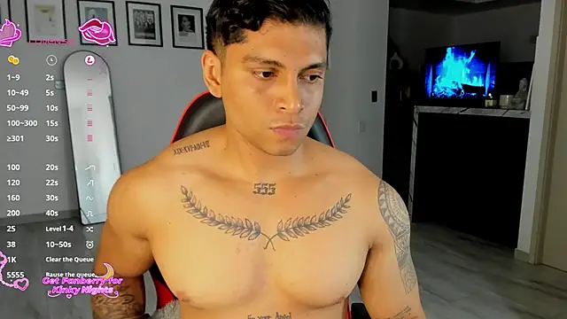 Nicolasmontoya16 online show from November 13, 11:25 pm