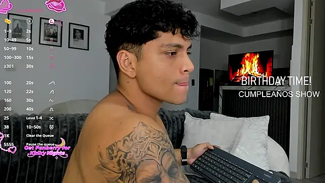 Nicolasmontoya16 online show from January 16, 4:16 am