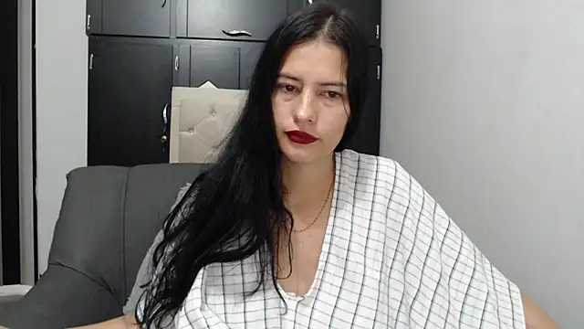 Snapshot of Taliana21 chatting on April 27, 11:19 am Taliana21 online show from April 27, 11:19 am