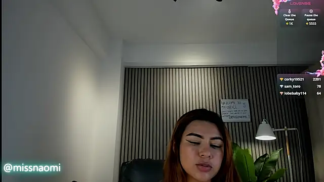 Missnaomi  online show from September 30, 5:18 pm