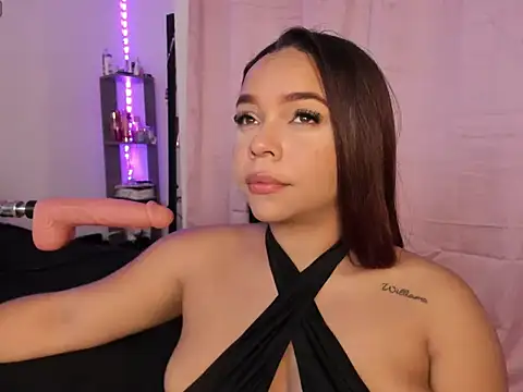 ImSofiVega online show from October 20, 4:29 pm