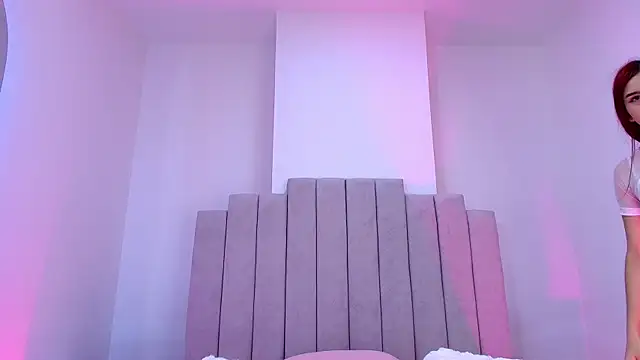 valecastro  online show from November 19, 7:14 pm