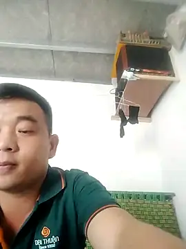 Snapshot of Boy_kuto77 chatting on October 25, 7:49 am Boy kuto77 online show from October 25, 7:49 am