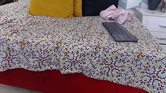 Snapshot of AmbarSmit chatting on July 8, 3:49 pm AmbarSmit online show from July 8, 3:49 pm