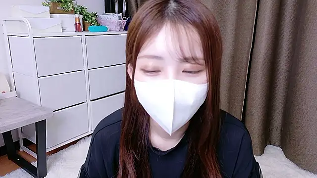 Snapshot of Ema_o0_chan chatting on October 13, 11:21 am Ema o0 chan online show from October 13, 11:21 am