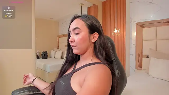Snapshot of julieta_rosee chatting on June 10, 9:35 pm julieta rosee online show from June 10, 9:35 pm