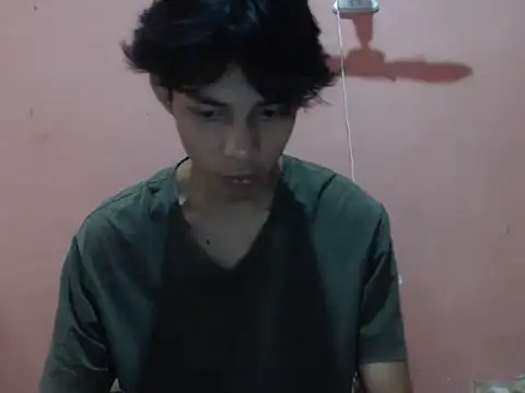 Snapshot of Kyoshi_19 chatting on October 5, 6:01 am Kyoshi 19 online show from October 5, 6:01 am