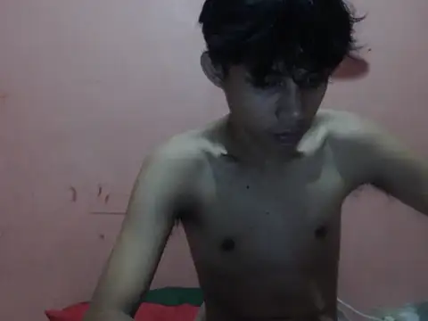 Snapshot of Kyoshi_19 chatting on November 9, 10:35 am Kyoshi 19 online show from November 9, 10:35 am