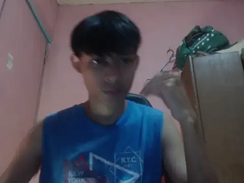 Snapshot of Kyoshi_19 chatting on May 20, 10:21 am Kyoshi 19 online show from May 20, 10:21 am