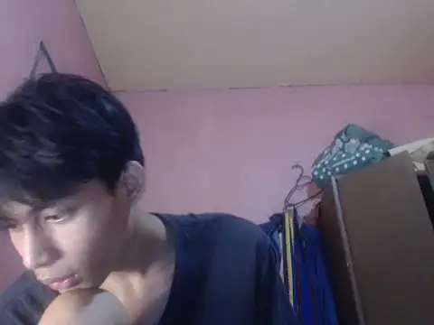 Snapshot of Kyoshi_19 chatting on June 10, 12:37 pm Kyoshi 19 online show from June 10, 12:37 pm