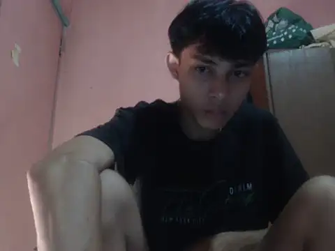 Snapshot of Kyoshi_19 chatting on July 11, 6:49 am Kyoshi 19 online show from July 11, 6:49 am
