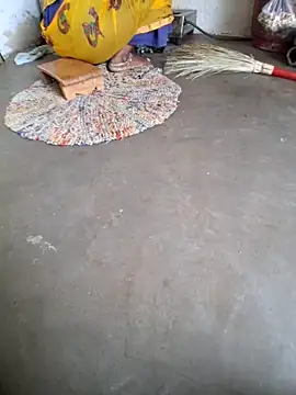 RAYI Queen 3 online show from November 22, 3:49 am