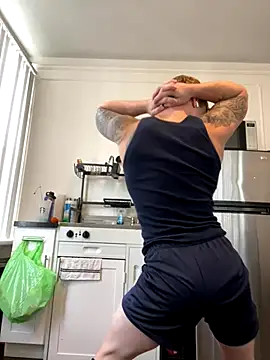 Snapshot of King_Kev_ chatting on September 30, 5:18 pm King Kev online show from September 30, 5:18 pm