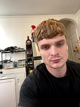 Snapshot of King_Kev_ chatting on October 13, 5:35 pm King Kev online show from October 13, 5:35 pm