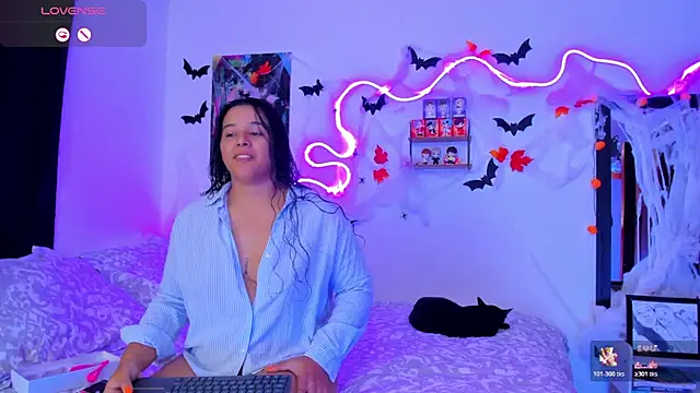 Dilan and Mia online show from October 18, 6:52 pm