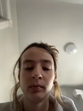 Snapshot of SeccySerena chatting on January 11, 8:03 pm SeccySerena online show from January 11, 8:03 pm