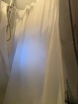 Snapshot of SeccySerena chatting on January 15, 10:02 pm SeccySerena online show from January 15, 10:02 pm