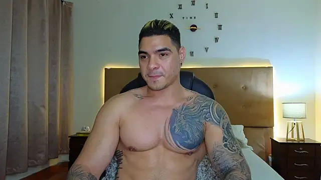 Snapshot of Steven_Velez chatting on November 11, 12:32 am Steven Velez online show from November 11, 12:32 am