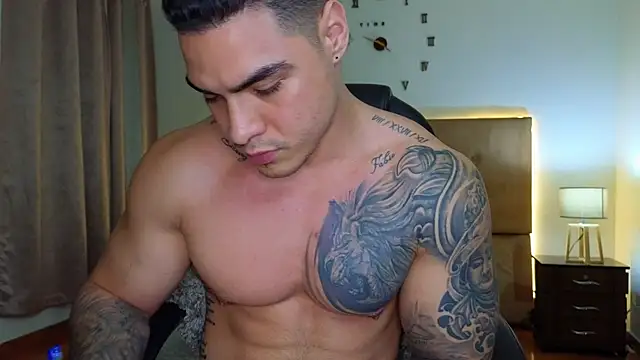 Snapshot of Steven_Velez chatting on November 19, 1:38 am Steven Velez online show from November 19, 1:38 am