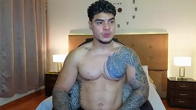 Steven Velez online show from April 23, 1:29 am