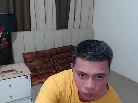 Snapshot of MartinSonCum chatting on September 12, 5:35 pm MartinSonCum online show from September 12, 5:35 pm