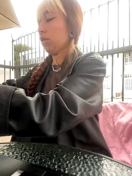 Snapshot of Sallem_Pink chatting on November 24, 11:10 am Sallem Pink online show from November 24, 11:10 am