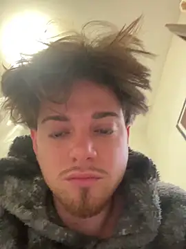 Snapshot of BWC00722 chatting on November 25, 11:43 am BWC00722 online show from November 25, 11:43 am