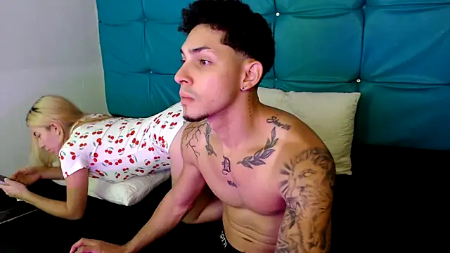 Bunny Petit online show from December 17, 1:00 am