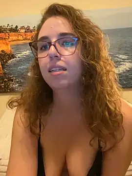 sweetsocalgirl online show from September 19, 2:24 am