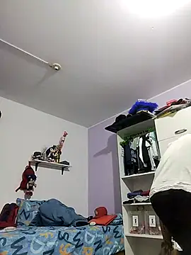 Snapshot of Lale-Adrian chatting on December 17, 11:55 pm Lale-Adrian online show from December 17, 11:55 pm