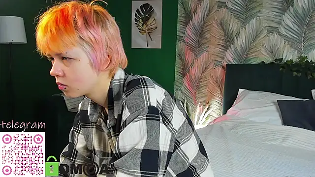 CarolineRichter online show from December 20, 1:12 am