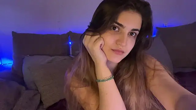 Vivalenti Kiss online show from December 5, 12:47 pm