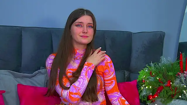 Snapshot of JessicaJewells chatting on December 3, 6:39 pm JessicaJewells online show from December 3, 6:39 pm