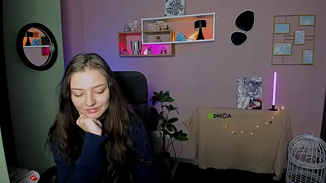 eva smiith  online show from January 16, 6:50 am