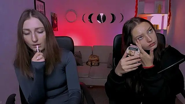 eva smiith  online show from February 3, 6:51 am